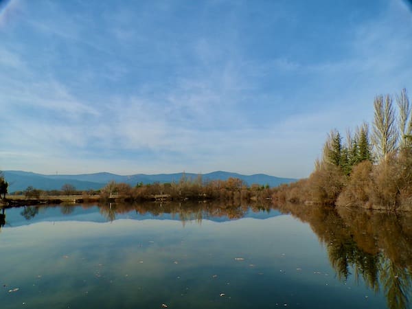 Embalse de Guatel en la ruta de marcha nórdica del puente del Herreño