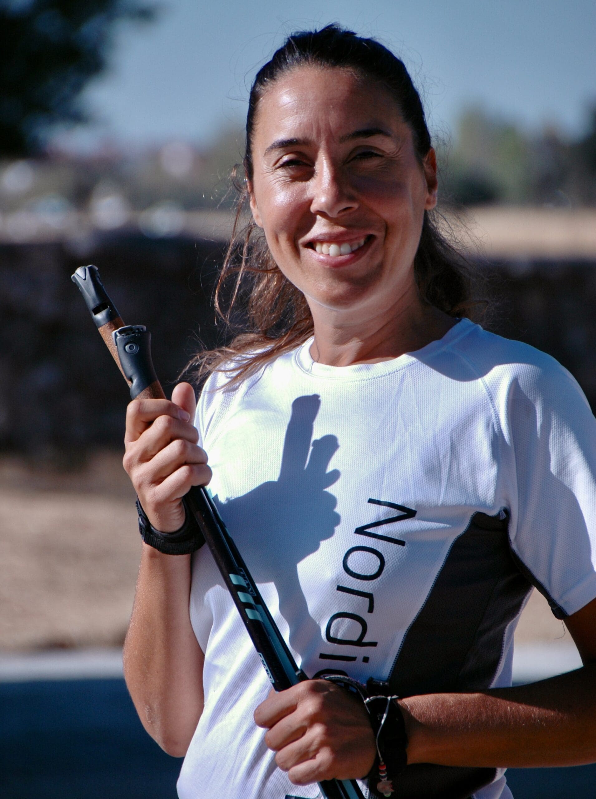 Instructora Marcha Nórdica Imagen de una instructora de la escuela de marcha nórdica Nordicamos