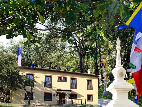 El retito de marcha nórdica y chikung lo realizamos en Tierra de Budas